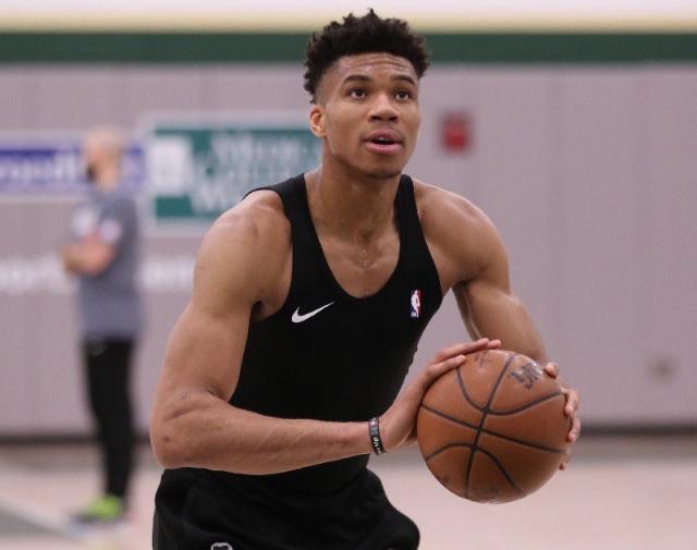 并期待在不 并期待在不