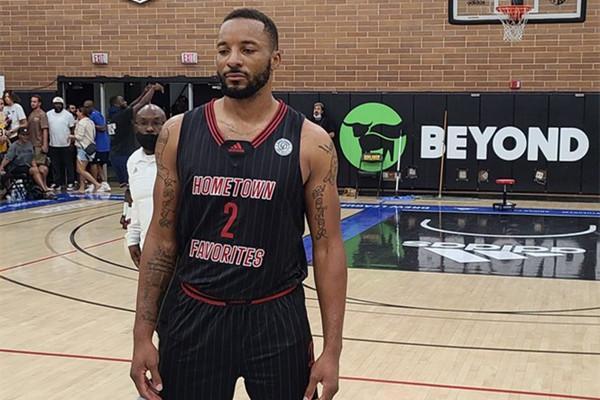 更隐含了两 更隐含了两