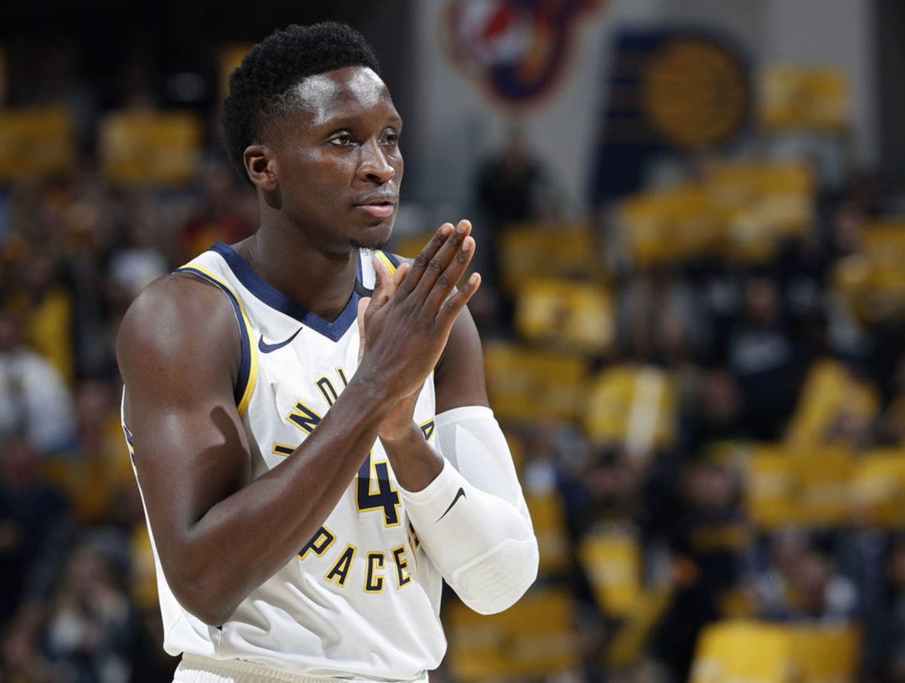 出管理层在 出管理层在